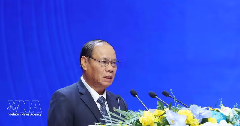 Vilay Lakhamfong, membre du Bureau politique et permanent du Secrétariat du Comité central du Parti révolutionnaire populaire lao, effectuera une visite officielle au Vietnam du 14 au 16 octobre 2026. Photo : VNA. 