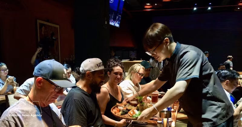La gastronomie, un levier stratégique pour accroître la valeur ajoutée du tourisme vietnamien. Photo : VNA.
