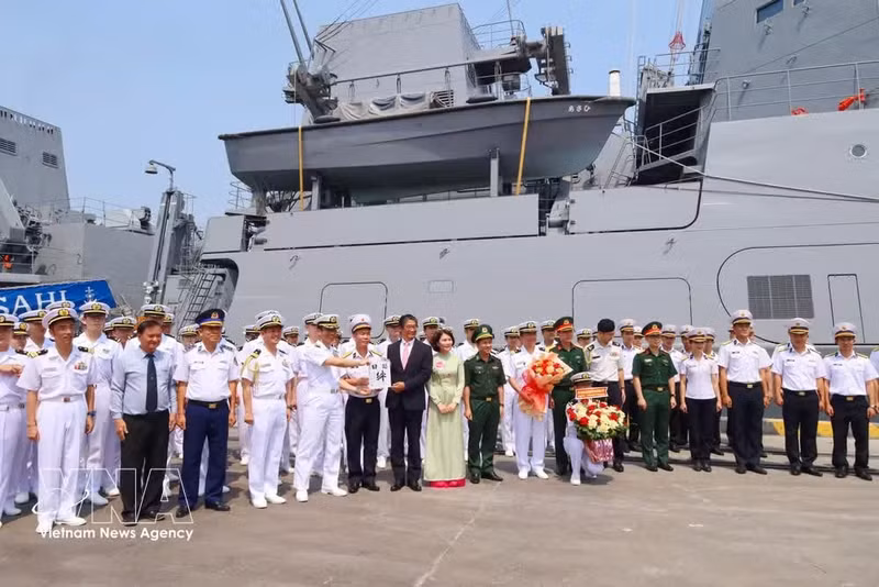 Le 2 avril 2026, le navire Asahi de la Force maritime d’autodéfense japonaise a accosté au port de Tien Sa, entamant une visite d’amitié de quatre jours (du 2 au 5 avril) dans la ville de Da Nang. Photo : VNA