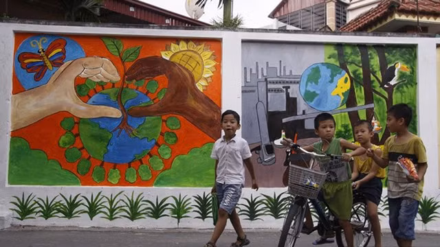 Originalité de la première fresque de rue à Hanoi ảnh 6