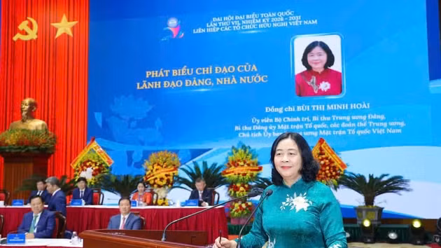 L'Union des organisations d'amitié du Vietnam tient son congrès et réélit son président