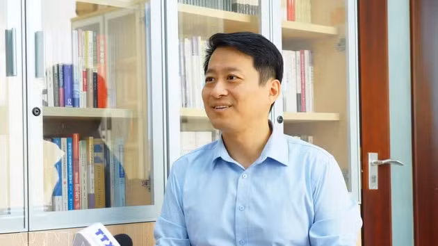 Le professeur Qu Qiang, de l’Université Minzu de Chine et commentateur pour le réseau China Global Television Network (CGTN).