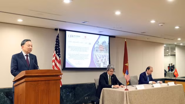 Le secrétaire général du PCV et président To Lam rencontre le Conseil des affaires États-Unis–ASEAN et des entreprises américaines. Photo : VNA.