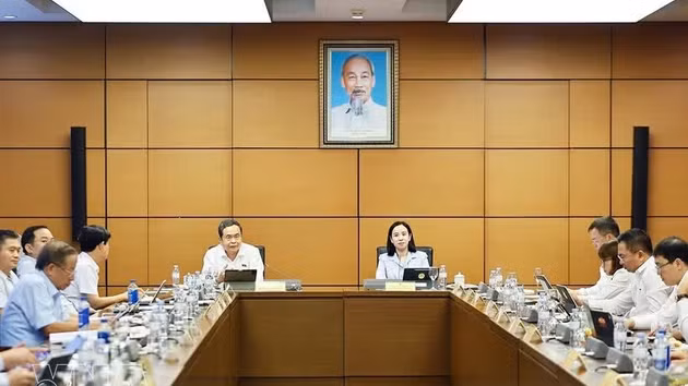 Le président de l’Assemblée nationale, Tran Thanh Man, s’exprime lors d’un débat en groupe dans le cadre de la deuxième session de la 16e législature. Photo : VNA.