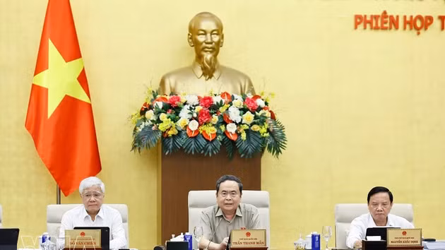 Le président de l'AN Tran Thanh Man à la 6e réunion du Comité permanent de l'AN. Photo: VNA