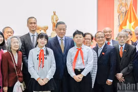 La communauté vietnamienne et les amis français espèrent voir les relations Vietnam-France continuer à se développer en profondeur et dans tous les domains
