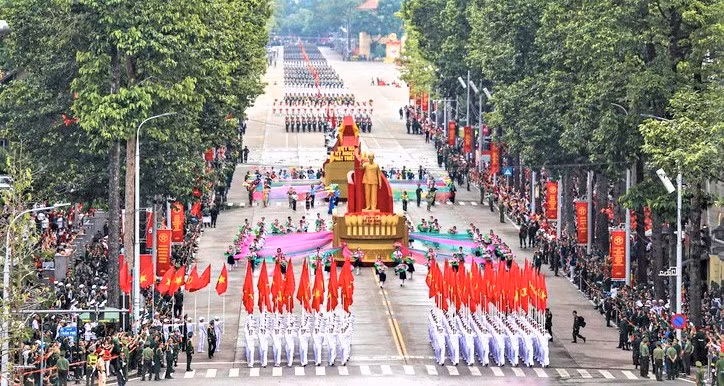 Répétition générale du défilé militaire et civil marquant le 80e anniversaire 80ᵉ anniversaire de la Révolution d’Août et de la Fête nationale du 2 septembre. Photo : VOV/NDEL.
