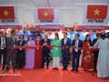 Cérémonie d'ouverture du stand du Vietnam au Salon international du commerce de l’Uttar Pradesh. Photo : VNA.