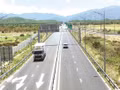 L'autoroute Vinh Hao–Phan Thiêt, traversant l'est de la province de Lâm Dông, renforce la connectivité régionale, réduit les temps de trajet et soutient le développement socio-économique. Photo : VNA.