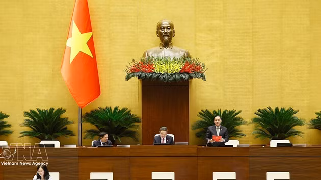 Le vice-président de l’Assemblée nationale, Nguyên Khac Dinh, s’exprime lors de la deuxième session de la 16e législature. Photo : VNA.