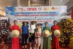 Touristes russes à Phu Quoc. Photo: VNA