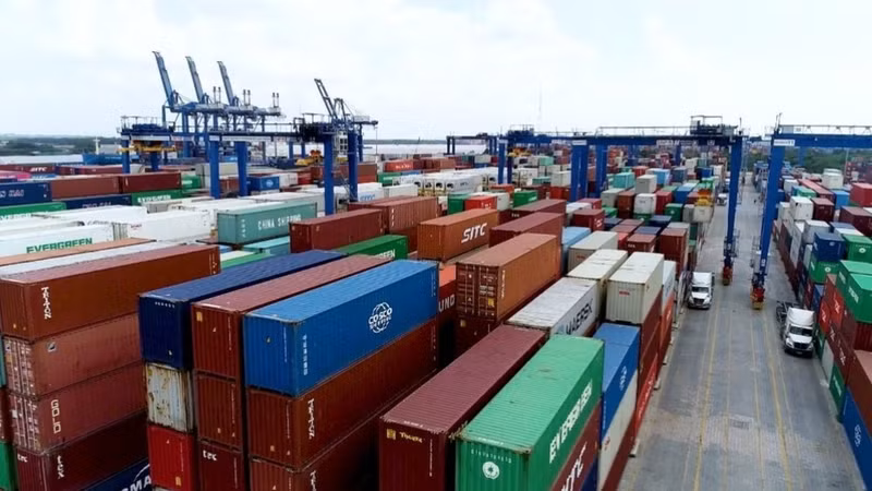 Les flux d’IDE, notamment en provenance de l’Asie de l’Est et du Pacifique, permettent au Vietnam de stimuler sa croissance, ses exportations et ses liens économiques, tout en mettant plus efficacement en œuvre les accords de libre-échange. 