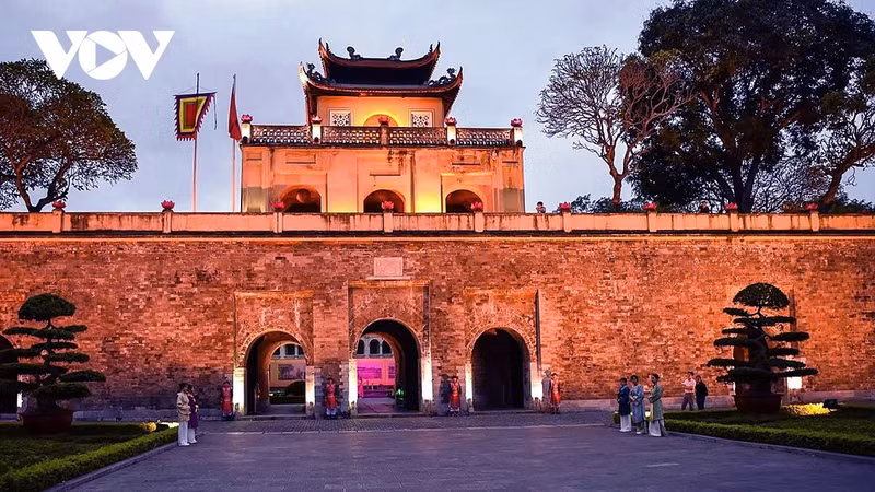 Classée au patrimoine mondial de l’UNESCO et située au cœur de Hanoï, la Cité impériale de Thang Long abrite des architectures qui ont été construites lors de différentes périodes de l’histoire. C’est le plus important de tous les sites de vestiges nationaux. Photo : VOV