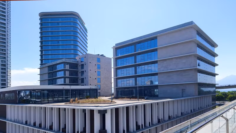 Le bâtiment du CFI situé dans le Parc des logiciels N°2 à Hai Châu est pressenti pour accueillir les activités financières internationales à Dà Nang. Photo : VNA.