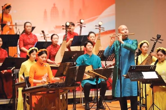 Des artistes vietnamiens lors du Festival de la culture et du tourisme du Vietnam au Yunnan, en Chine, en novembre 2024. Photo : icd.gov.vn