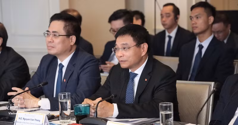 Le vice-Premier ministre vietnamien Nguyen Van Thang à la cérémonie d'ouverture du VLP 2026. Photo : VNA .
