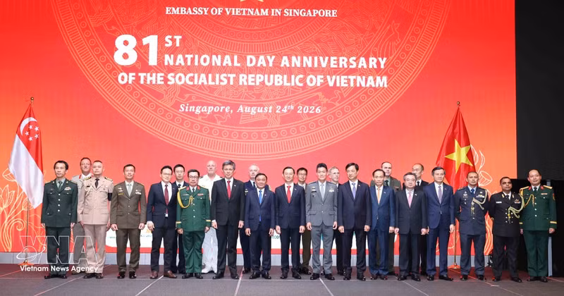 Le membre du Bureau politique et permanent du Secrétariat du Comité central du Parti communiste du Vietnam, Tran Cam Tu, assiste à la cérémonie marquant le 81e anniversaire de la Fête nationale vietnamienne. Photo : VNA. 