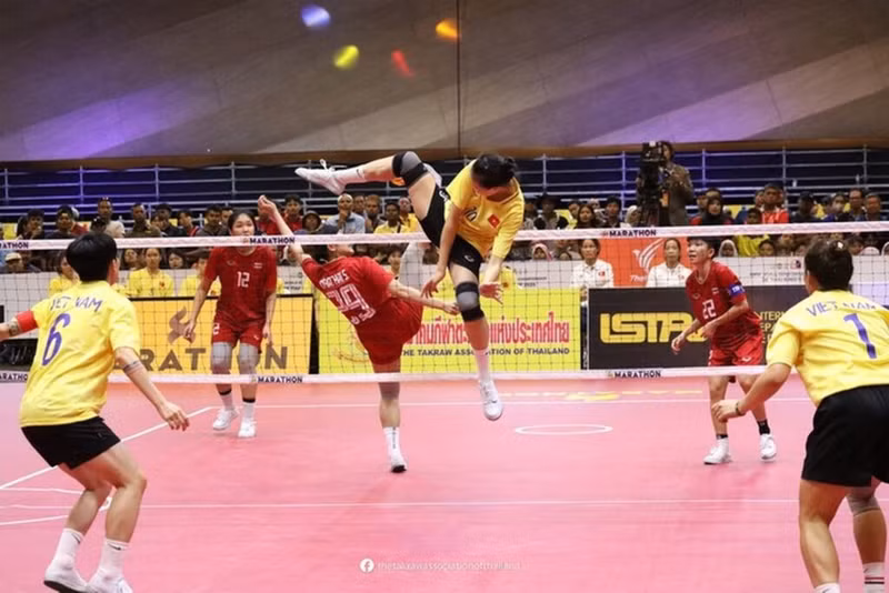 L’équipe féminine vietnamienne lors du Championnat du monde de Sepak takraw 2025. Photo : VNA.