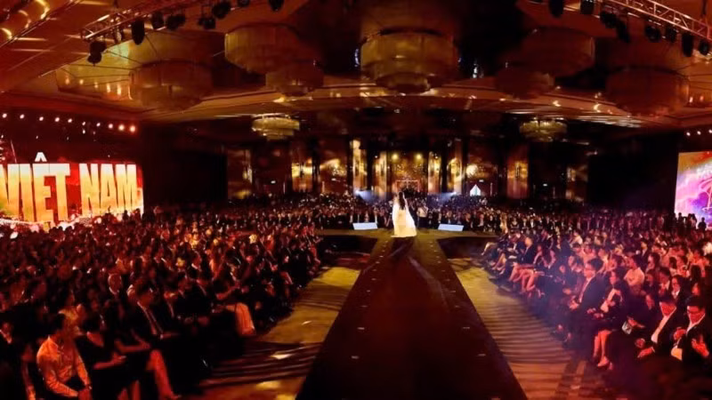 La fashion week printemps – été 2026 de Paris se tient du 29 septembre au 7 octobre 2025. Photo : TL