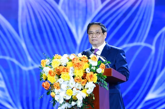 Le Premier ministre Pham Minh Chinh s'exprime lors de la cérémonie. Photo : VNA.