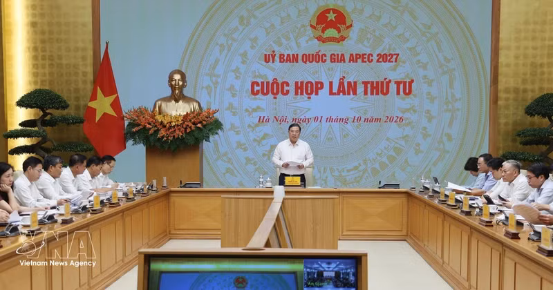 Le vice-Premier ministre permanent Pham Gia Tuc, préside la quatrième réunion du Comité national pour l'APEC 2027. Photo : VNA. 