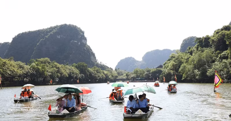 Le complexe paysager de Tràng An, dans la province de Ninh Binh. Photo : VNA.