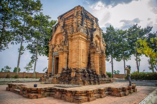 La Tour de Chot Mat est l'un des sites architecturaux anciens les plus uniques de la province de Tay Ninh. Photo : VNA.