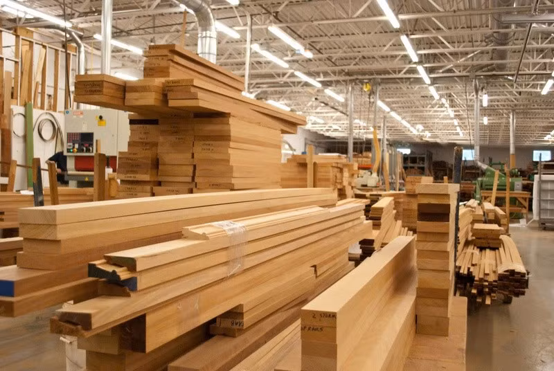 Le Royaume-Uni importe chaque année entre 200 et 300 millions de dollars de produits vietnamiens du bois. Photo : congthuong.vn