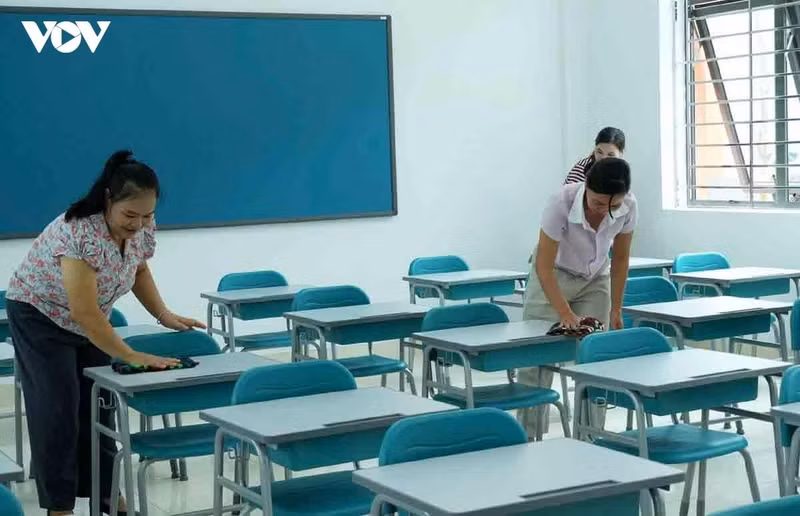 L’école de Phong Tho compte, quant à elle, 14 classes au niveau primaire et 16 classes au niveau secondaire. Ses infrastructures modernes et intégrées doivent offrir aux enfants des communautés ethniques locales un environnement d’apprentissage de qualité. Photo : VOV