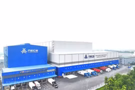 La province de Tay Ninh vise la mise en service, d’ici à 2030, d’au moins trois centres logistiques, de deux marchés de gros et de trois à cinq centres commerciaux et supermarchés. Photo : VNA.