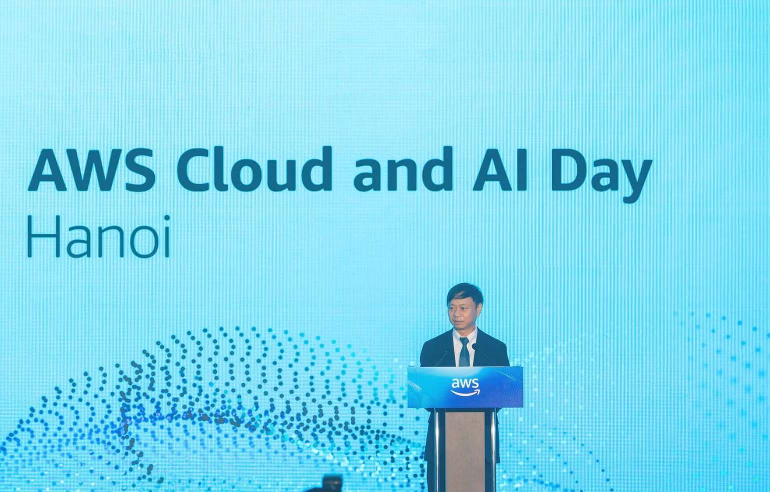 Selon le vice-ministre des Sciences et des Technologies Hoang Minh, le Vietnam considère les sciences, les technologies, l’innovation et la transformation numérique comme des moteurs importants du développement économique. Photo : NDEL