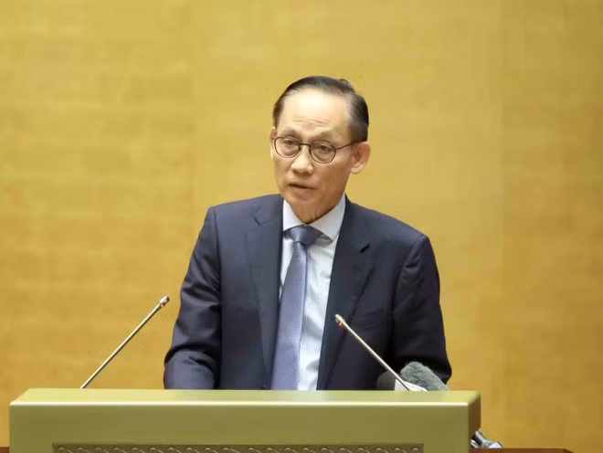 Le secrétaire du Comité central du Parti et ministre par intérim des Affaires étrangères, Le Hoai Trung. Photo : VNA.