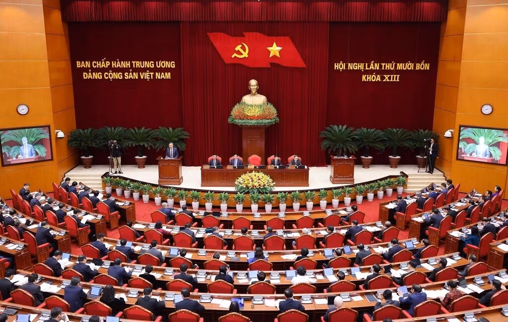 Ouverture du 14ᵉ plénum du Parti communiste du Vietnam (XIIIᵉ mandat), le 5 novembre à Hanoï. Photo : VNA