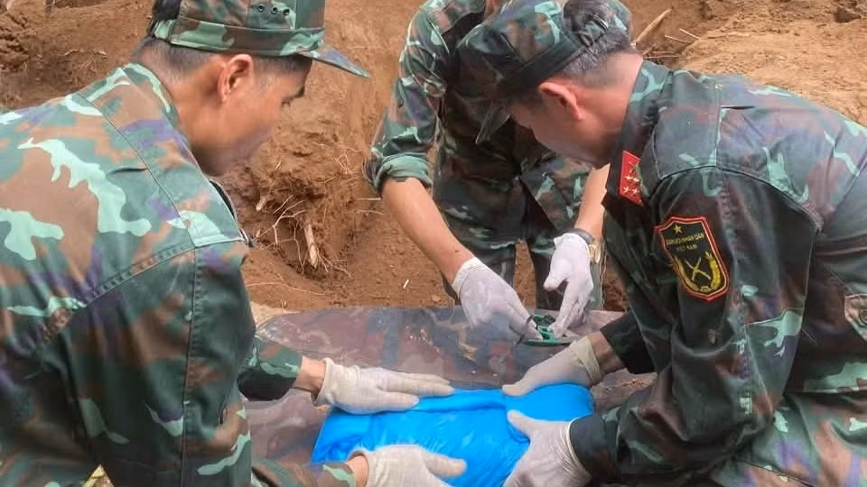 Les dépouilles du martyr et les objets retrouvés sont soigneusement conservés. Photo : Quoc Khanh/NDEL