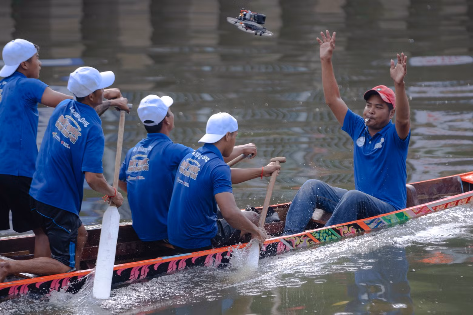 Pour remporter la victoire, chaque équipe, en plus d’une détermination sans faille, doit faire preuve de stratégie, de puissance et d’un solide esprit collectif. Photo : NDEL