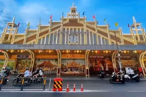 Le marché de Tân Dinh, dans le quartier de Tân Dinh, à Hô Chi Minh-Ville. Photo: VOV