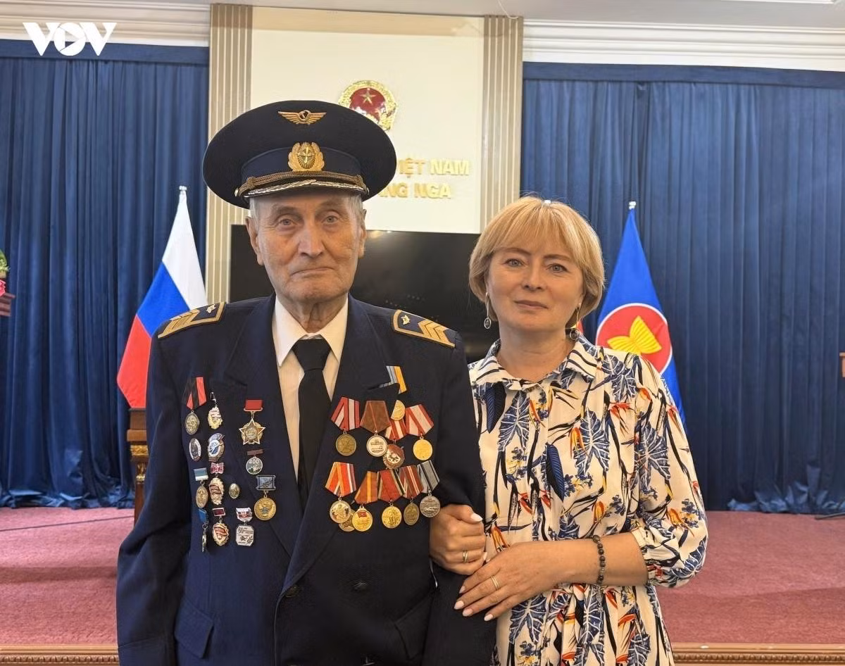 Arseny Aleksandrovitch Durkin et sa fille. Photo : VOV