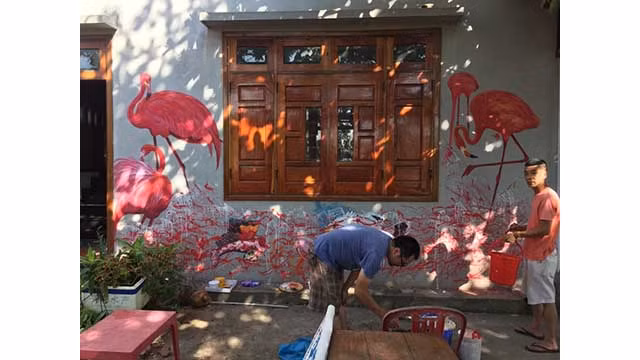  Des artistes se mobilisent pour apporter de nouveaux «vêtements» au village de Tam Thanh ảnh 4