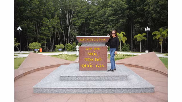 Découvrez le symbole de la route de Hô Chi Minh, un haut lieu touristique à Cà Mau ảnh 9 Découvrez le symbole de la route de Hô Chi Minh, un haut lieu touristique à Cà Mau ảnh 9