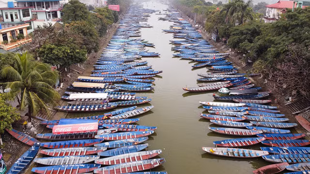  Des milliers de touristes ont visité la pagode Huong ảnh 2