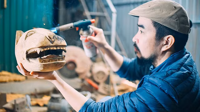 Un artisan vietnamien crée des sculptures de tigre pour l’accueil du Nouvel An 2022 ảnh 6