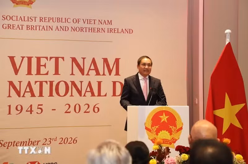 L’ambassadeur du Vietnam au Royaume-Uni et en Irlande du Nord, Do Minh Hung. Photo: VNA.