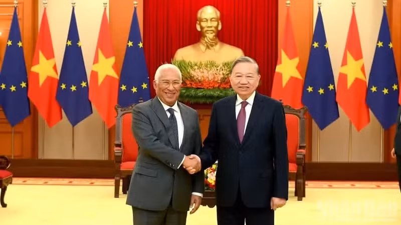 Le 29 janvier 2026, à Hanoï, le secrétaire général du Parti communiste du Vietnam, To Lam, reçoit le président du Conseil européen, Antonio Costa. Photo : Dang Khoa.