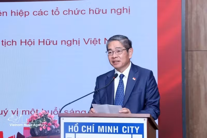 Le consul général de Singapour à Hô Chi Minh-Ville, Pang Te Cheng, s'exprime lors de l'événement. Photo : VNA.