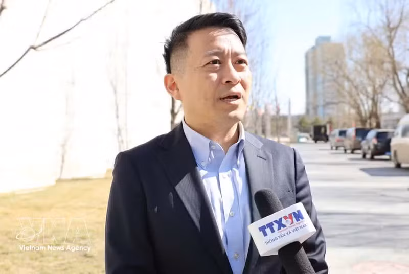 Le professeur Qu Qiang de l’Université centrale des nationalités de Chine. Photo : VNA.