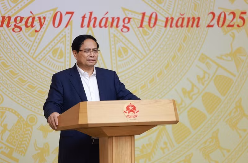 Le Premier ministre Pham Minh Chinh préside la 16ᵉ réunion du Comité national de direction sur la lutte contre la pêche INN. Photo : VNA.