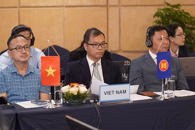 Les délégués vietnamiens participant à la 20e réunion du Groupe de travail de l’ASEAN sur la Convention CITES et l’application de la loi en matière de faune et de flore sauvages. Photo : NDEL.