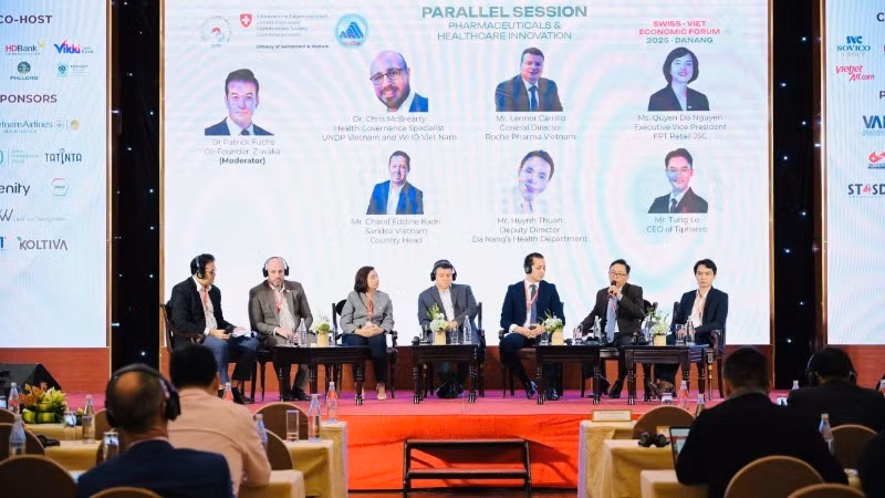 Des représentants d’entreprises et de partenaires internationaux participent au Forum économique Suisse - Vietnam 2025. Photo : NDEL.