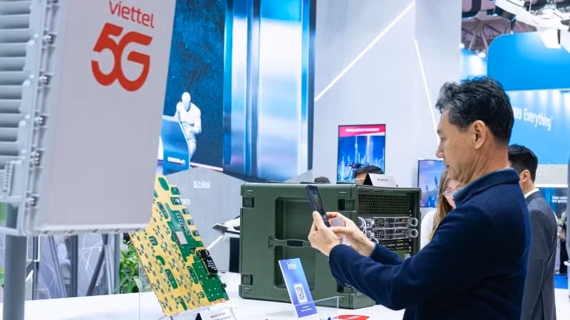 Viettel High Tech se concentre sur le développement des infrastructures 5G Advanced et 6G selon une orientation « AI-native ». Photo : NDEL.