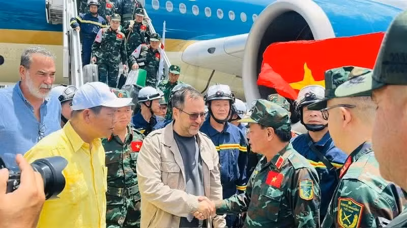 Le ministre vénézuélien des Affaires étrangères, Yvan Gil Pinto à la cérémonie d'accueil. Photo : Ambassade du Vietnam au Venezuela.